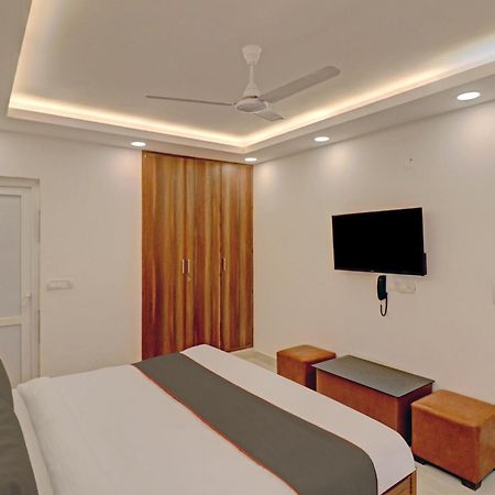 Collection O Spot Light Near Tughlakabad Station Metro Station Hotel Indraprast Exterior photo