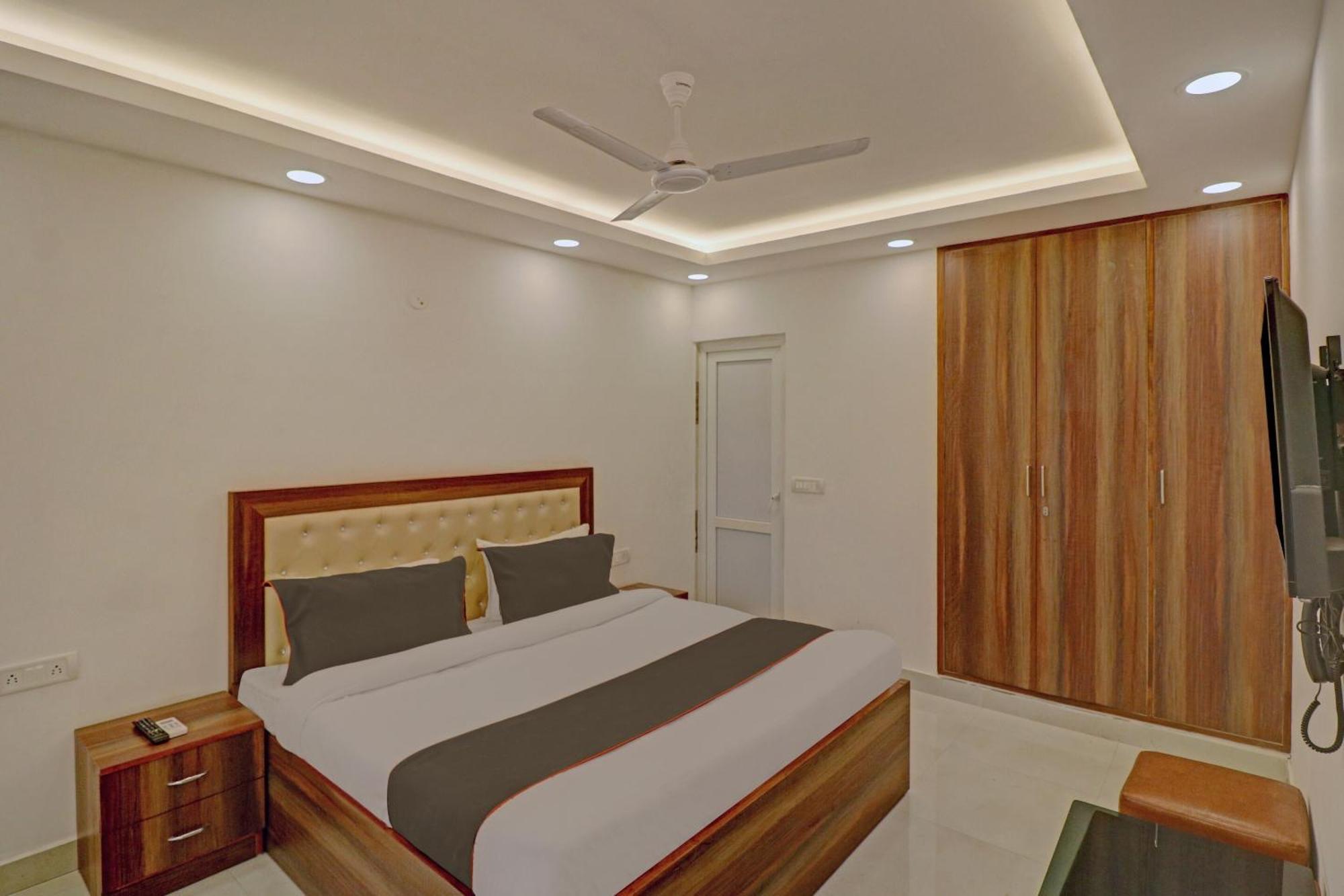 Collection O Spot Light Near Tughlakabad Station Metro Station Hotel Indraprast Exterior photo