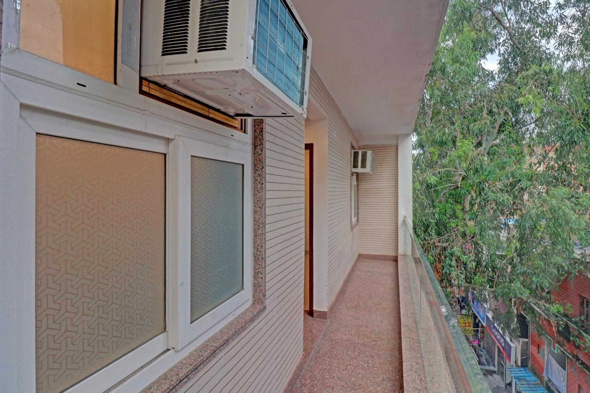 Collection O Spot Light Near Tughlakabad Station Metro Station Hotel Indraprast Exterior photo