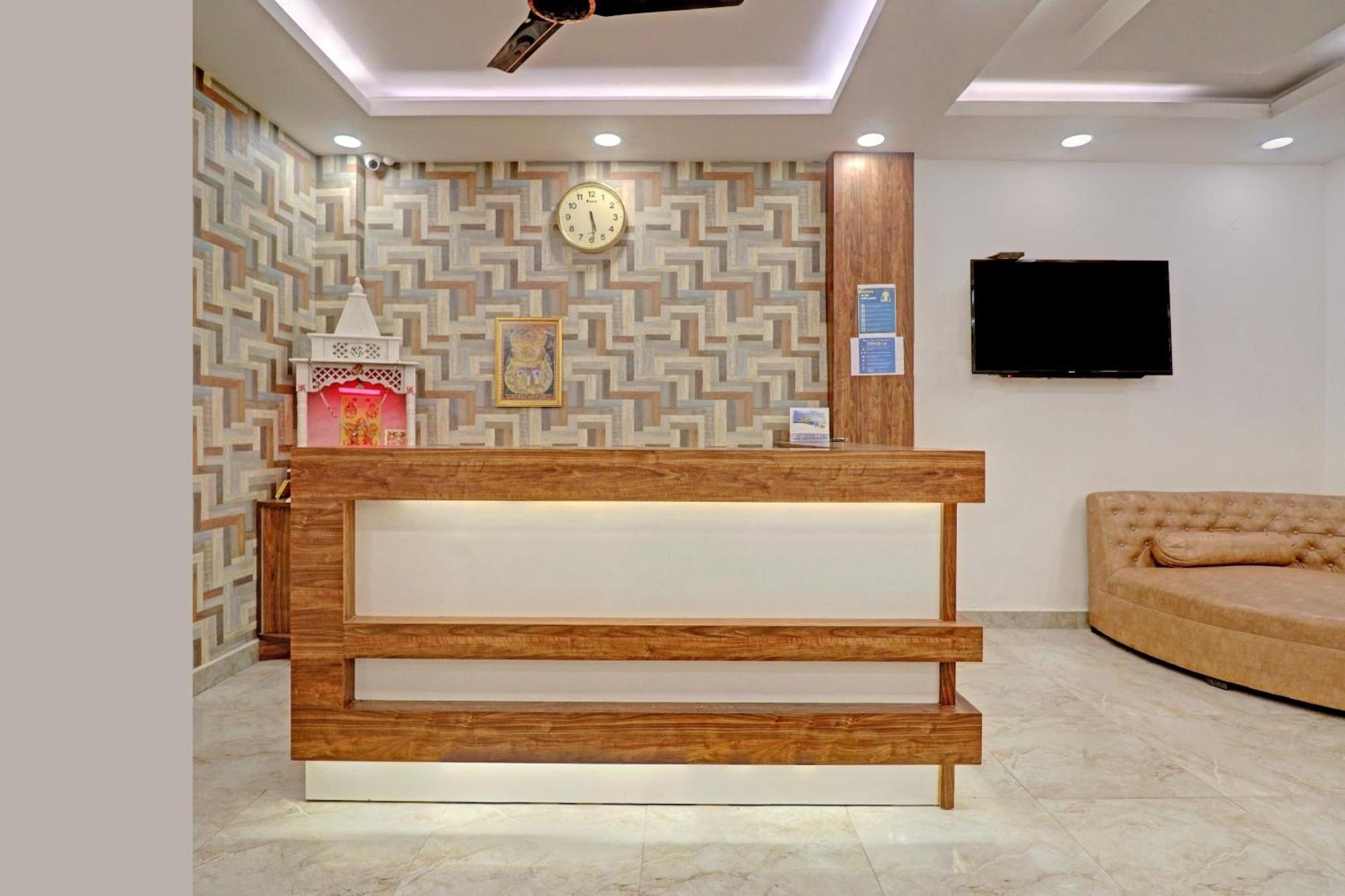 Collection O Spot Light Near Tughlakabad Station Metro Station Hotel Indraprast Exterior photo